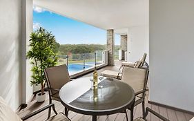Luxurious T2 Apartment, Olhos Dagua